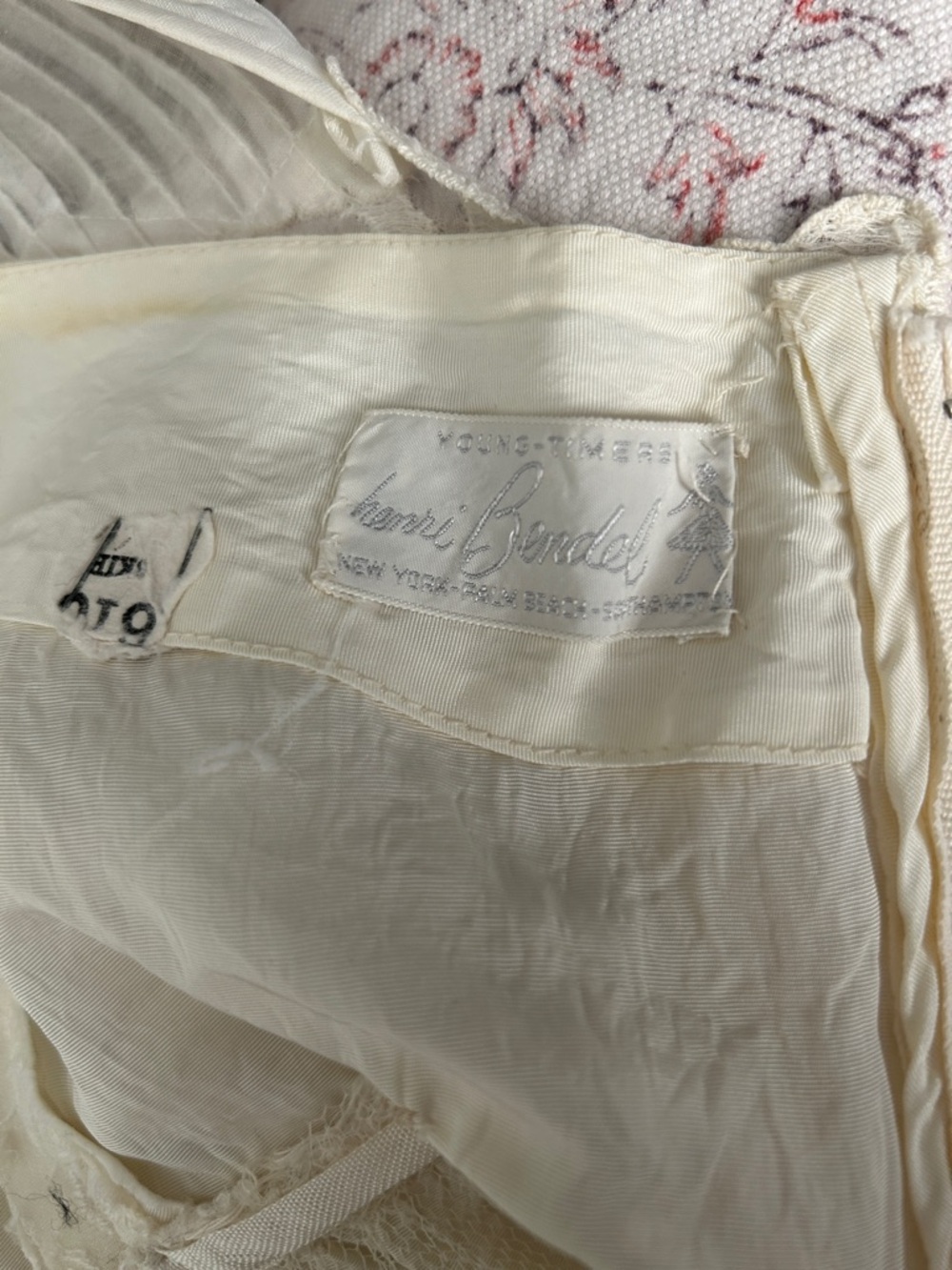 Vintage 1950s Henri Bendel White Lace Dress - Picture 9 of 11